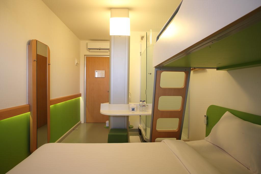 Cordia Hotel Surabaya Airport - Hotel Dalam Bandara - Formerly Ibis Budget Surabaya Airport Сидоарджо Экстерьер фото